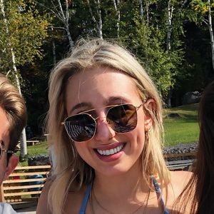 Meet your Posher, Jessica